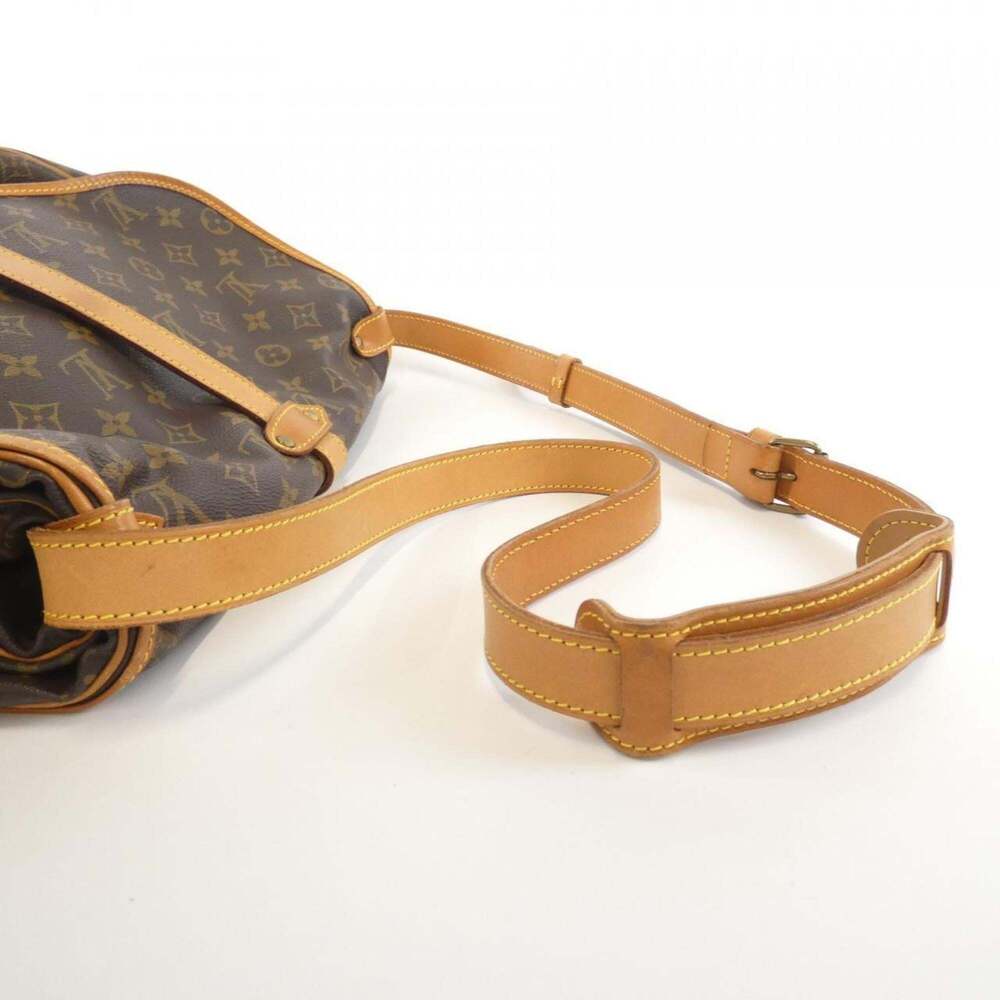 LOUIS VUITTON Brown Monogram Shoulder Bag - Picture 6 of 9